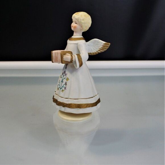 Schmid Bros Porcelain Angel Playing Accordion Vintage Figurine - Picture 2 of 7